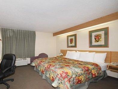 Sleep I-80 Near Amphitheatre-convention Center Tinley Park